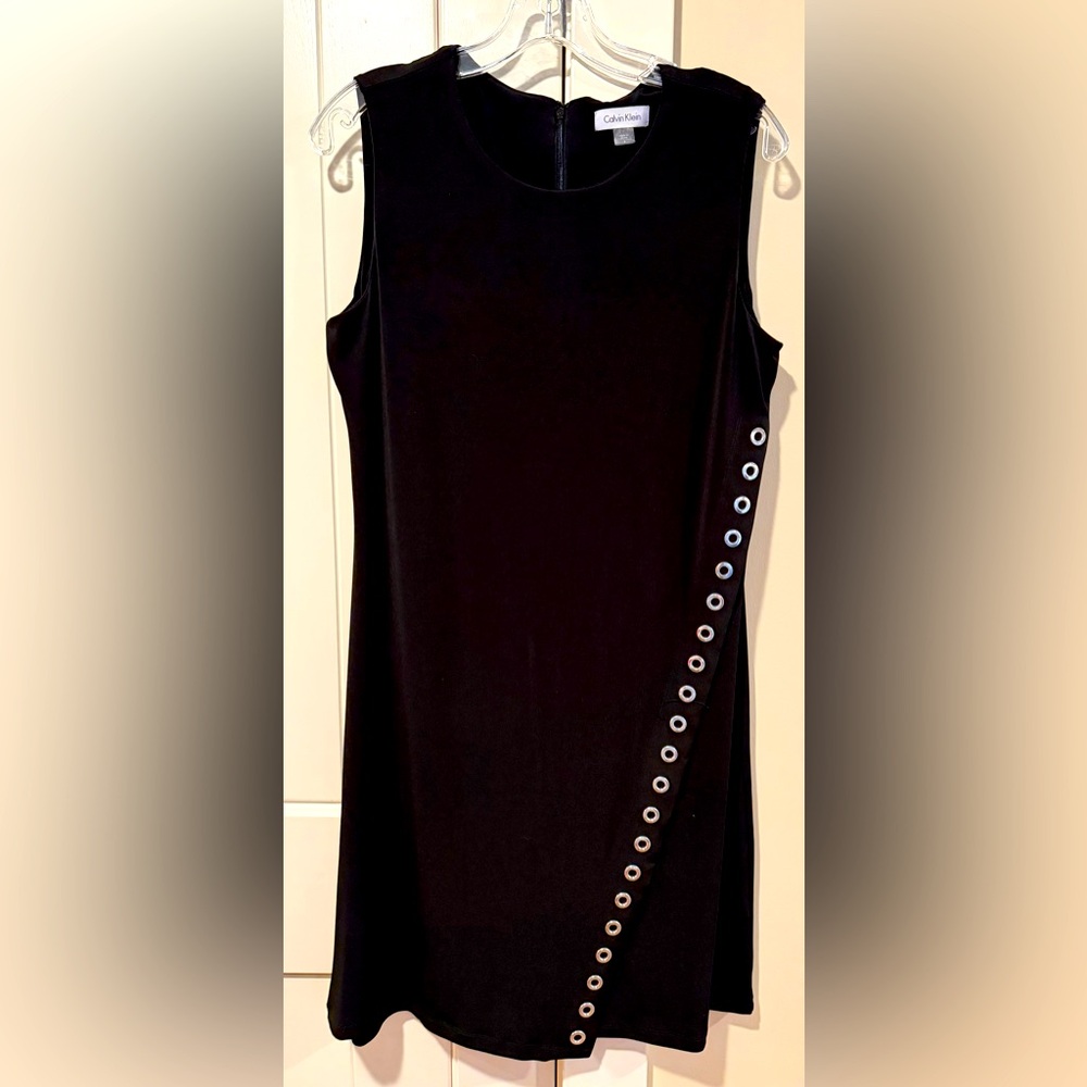 CALVIN KLEIN EUC Size 6 Black Mini Dress with Side Grommets Faux Wrap Style